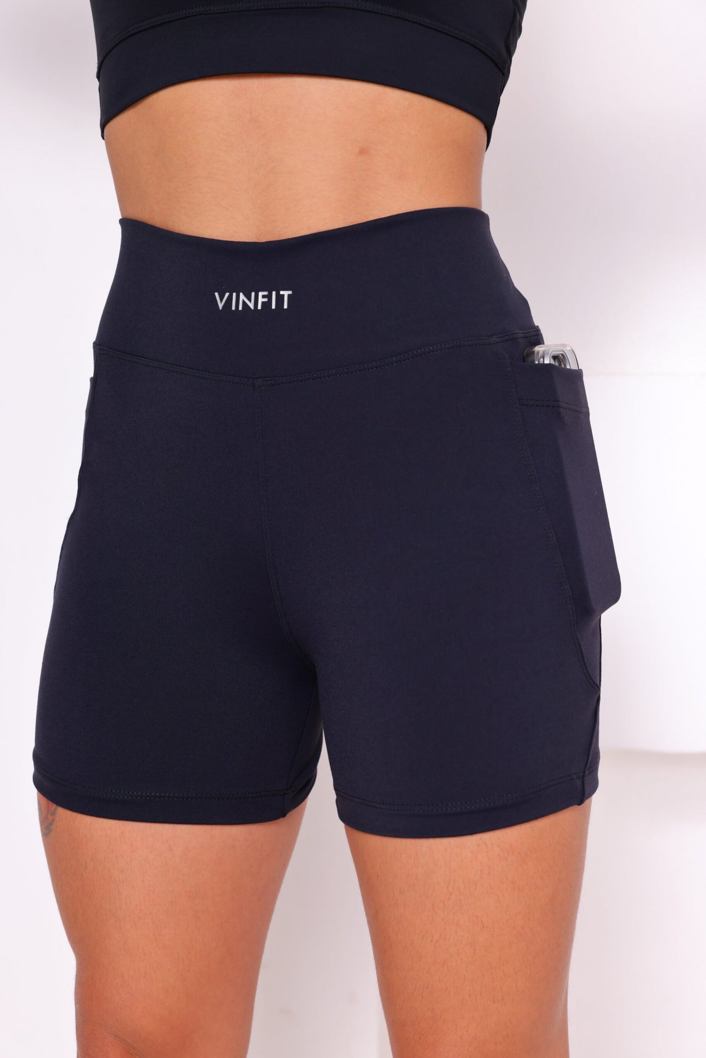 Shorts Basic com Bolso Vinfit Poliamida | Funcionalidade e Alta Performance