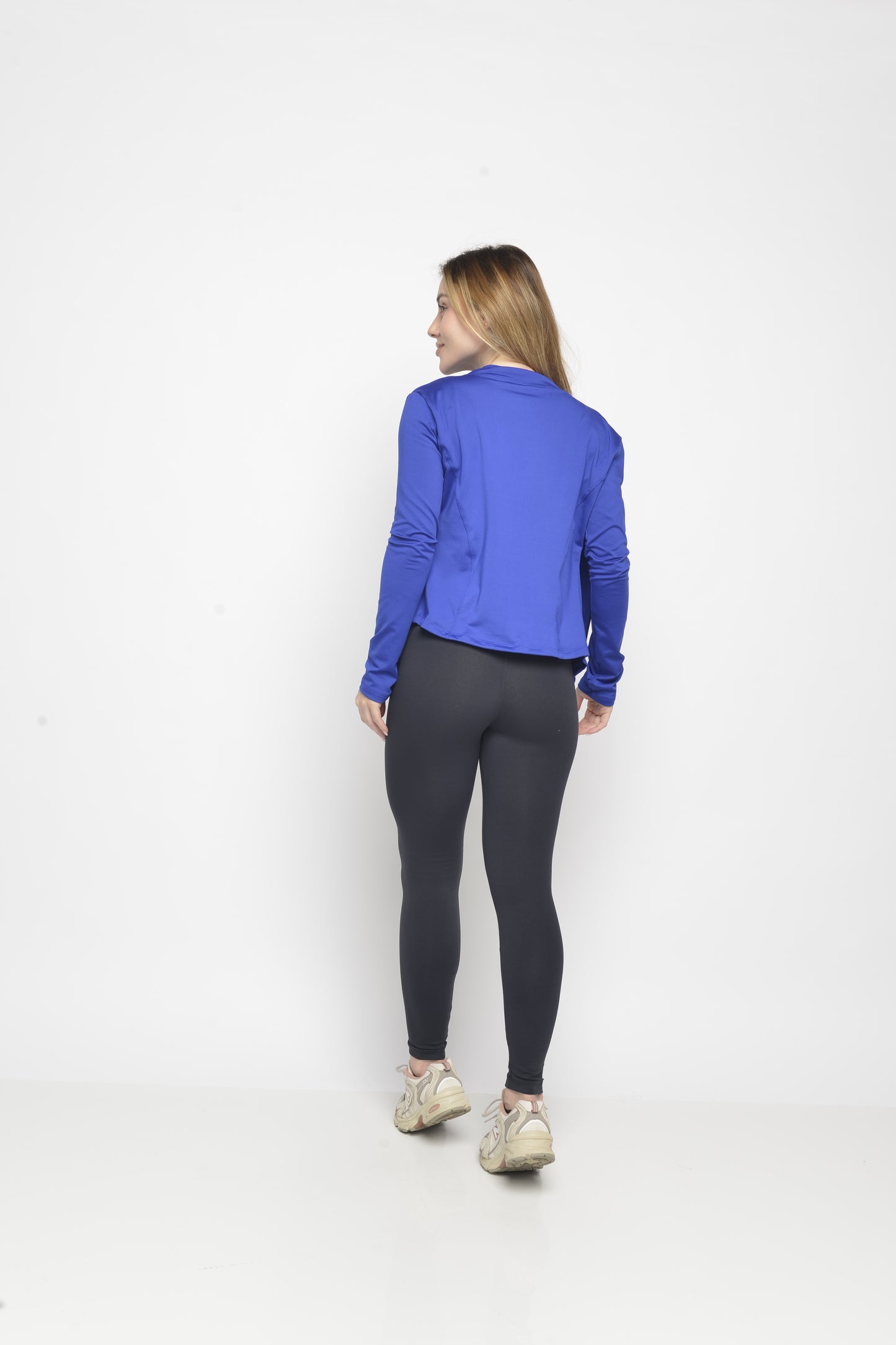 Jaqueta Esportiva Essential Vinfit | O Toque de Estilo Para o Seu Treino