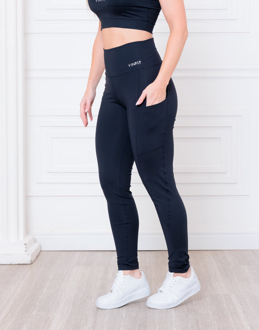 Calça com Bolso Essential | Funcional e Cheia de Atitude