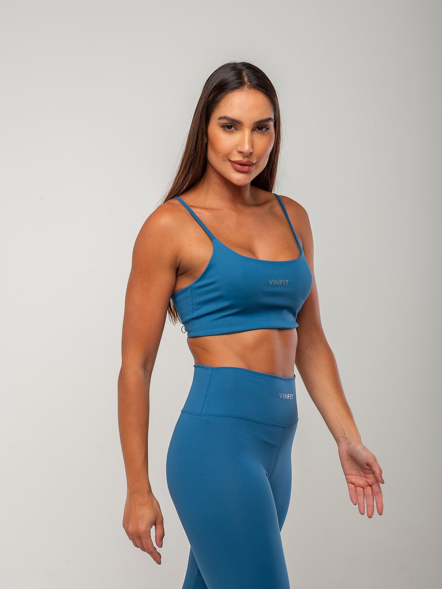 Top Alça Fina Vinfit Poliamida | Leveza e Liberdade de Movimento