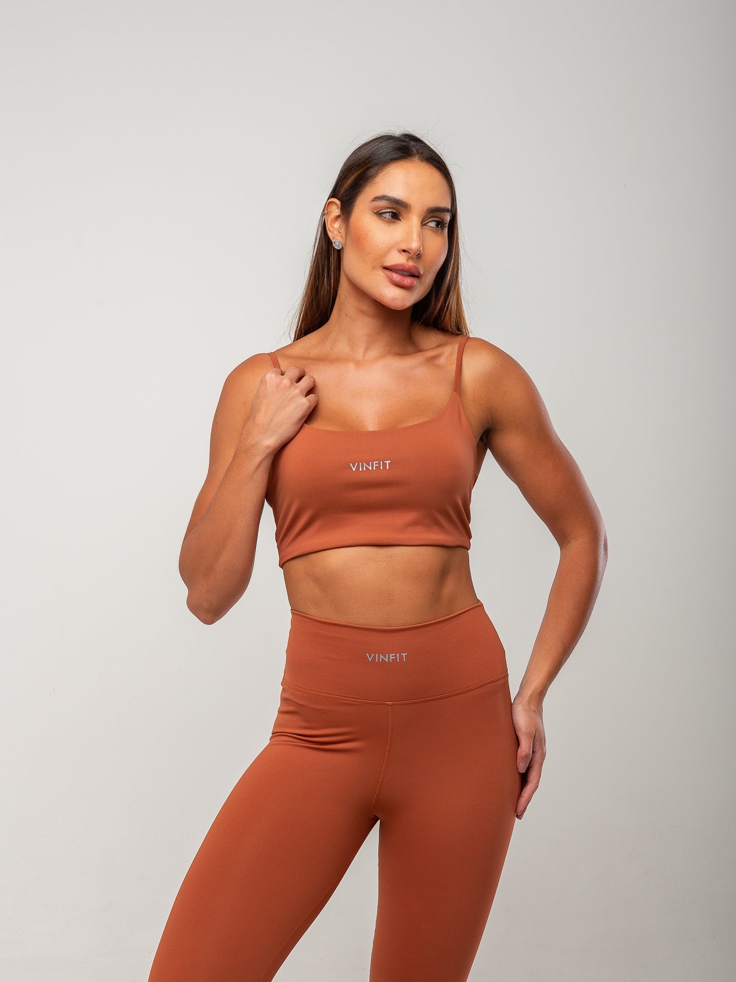 Top Alça Fina Vinfit Poliamida | Leveza e Liberdade de Movimento