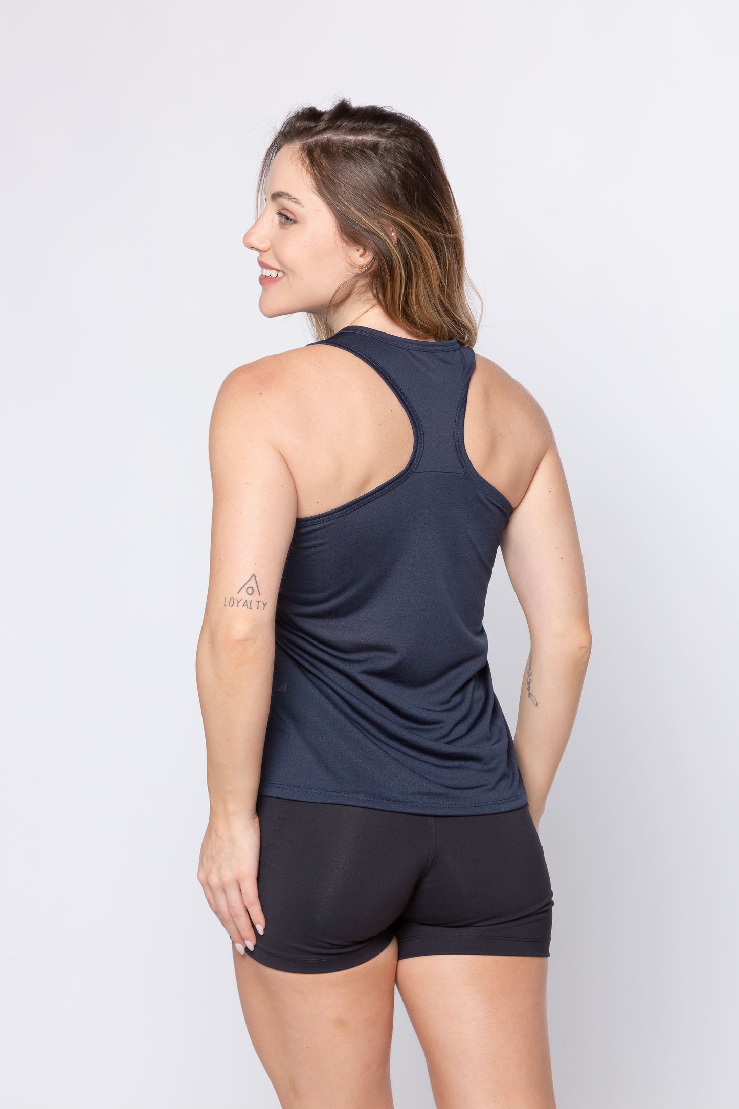Regata Dry-Fit Vinfit | Secagem rápida e ajuste perfeito
