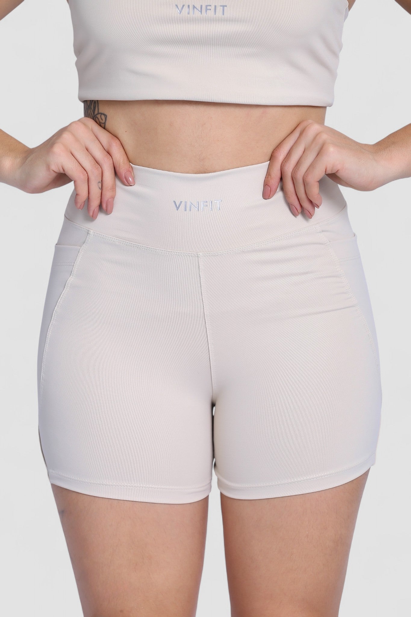 Shorts Basic com Bolso Vinfit Poliamida | Funcionalidade e Alta Performance