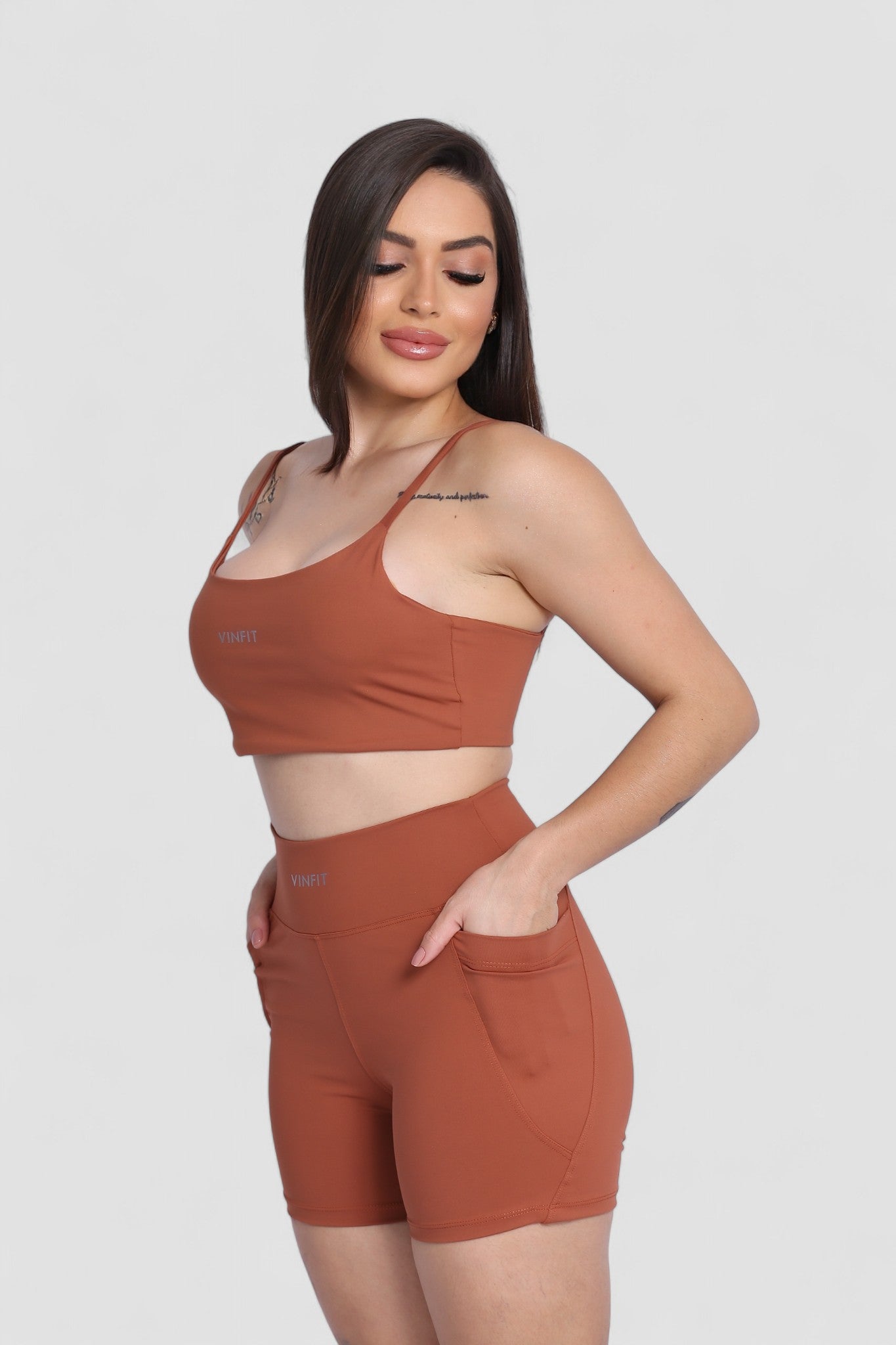 Shorts Basic com Bolso Vinfit Poliamida | Funcionalidade e Alta Performance