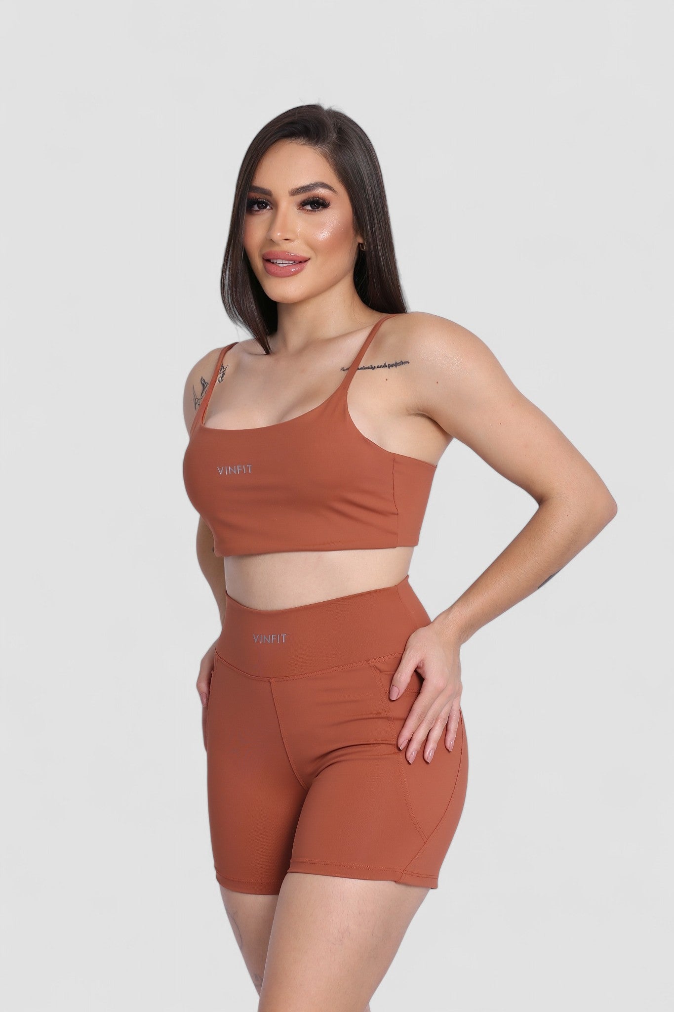 Shorts Basic com Bolso Vinfit Poliamida | Funcionalidade e Alta Performance