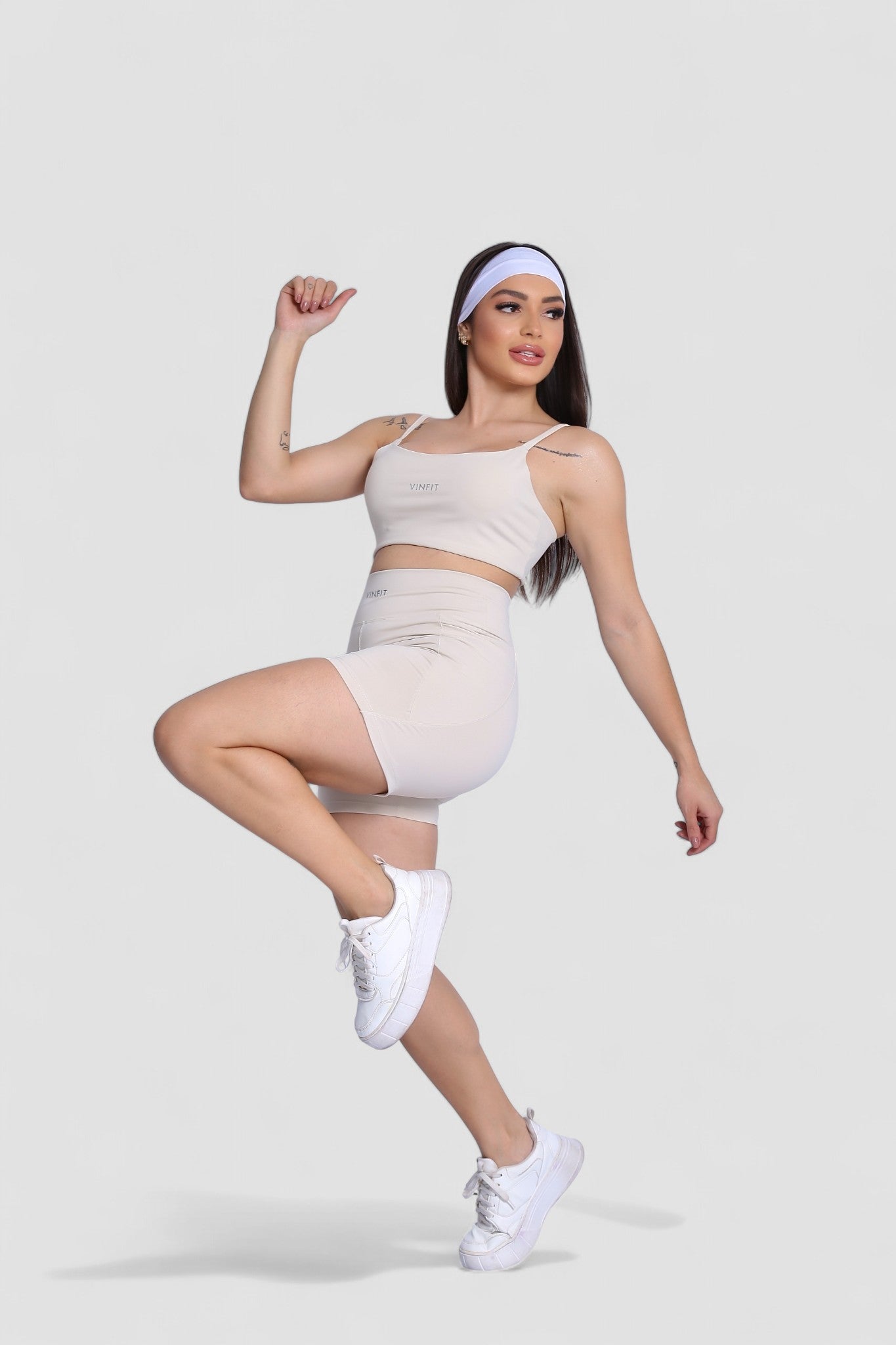 Shorts Basic com Bolso Vinfit Poliamida | Funcionalidade e Alta Performance