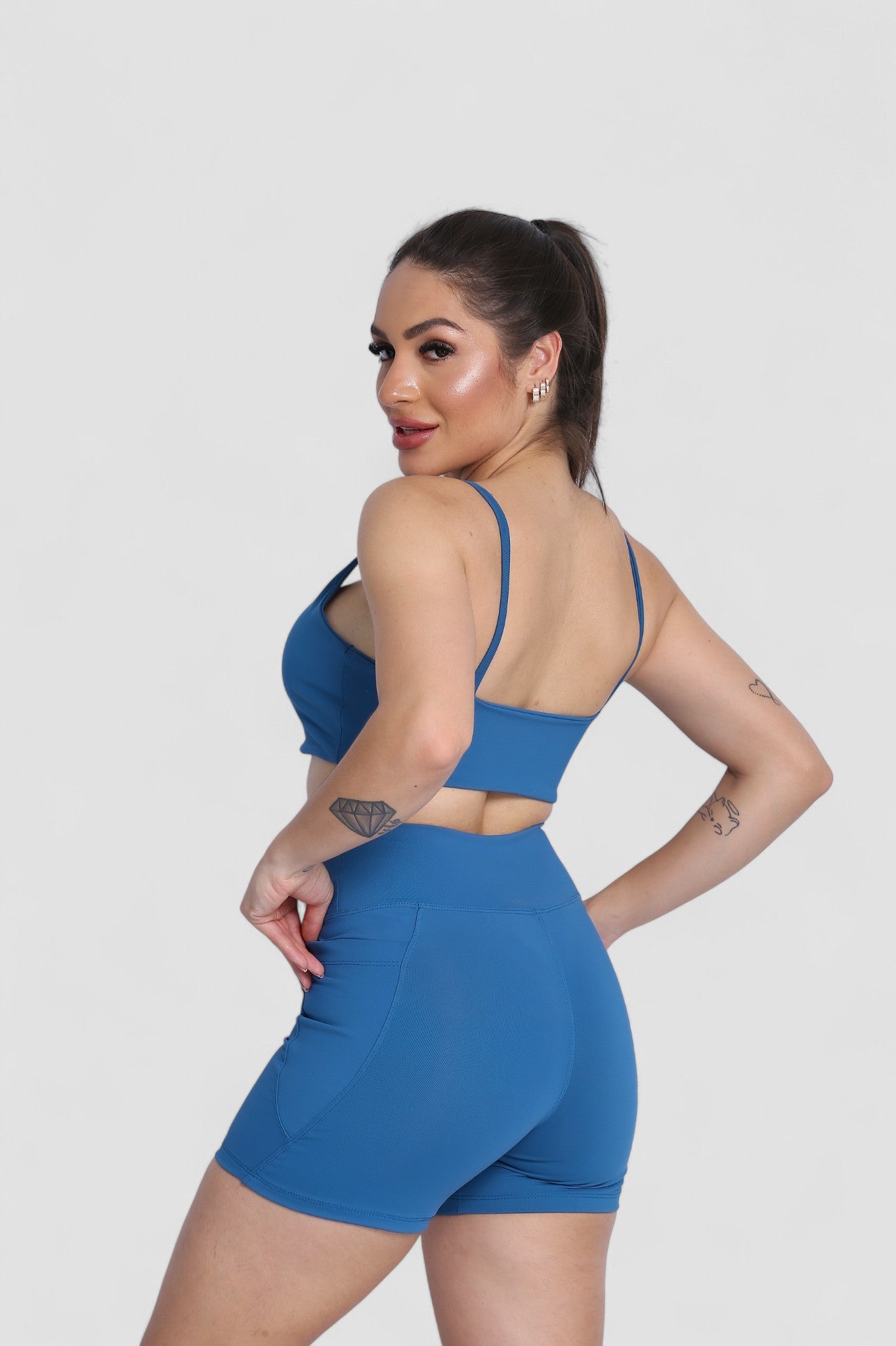 Shorts Basic com Bolso Vinfit Poliamida | Funcionalidade e Alta Performance