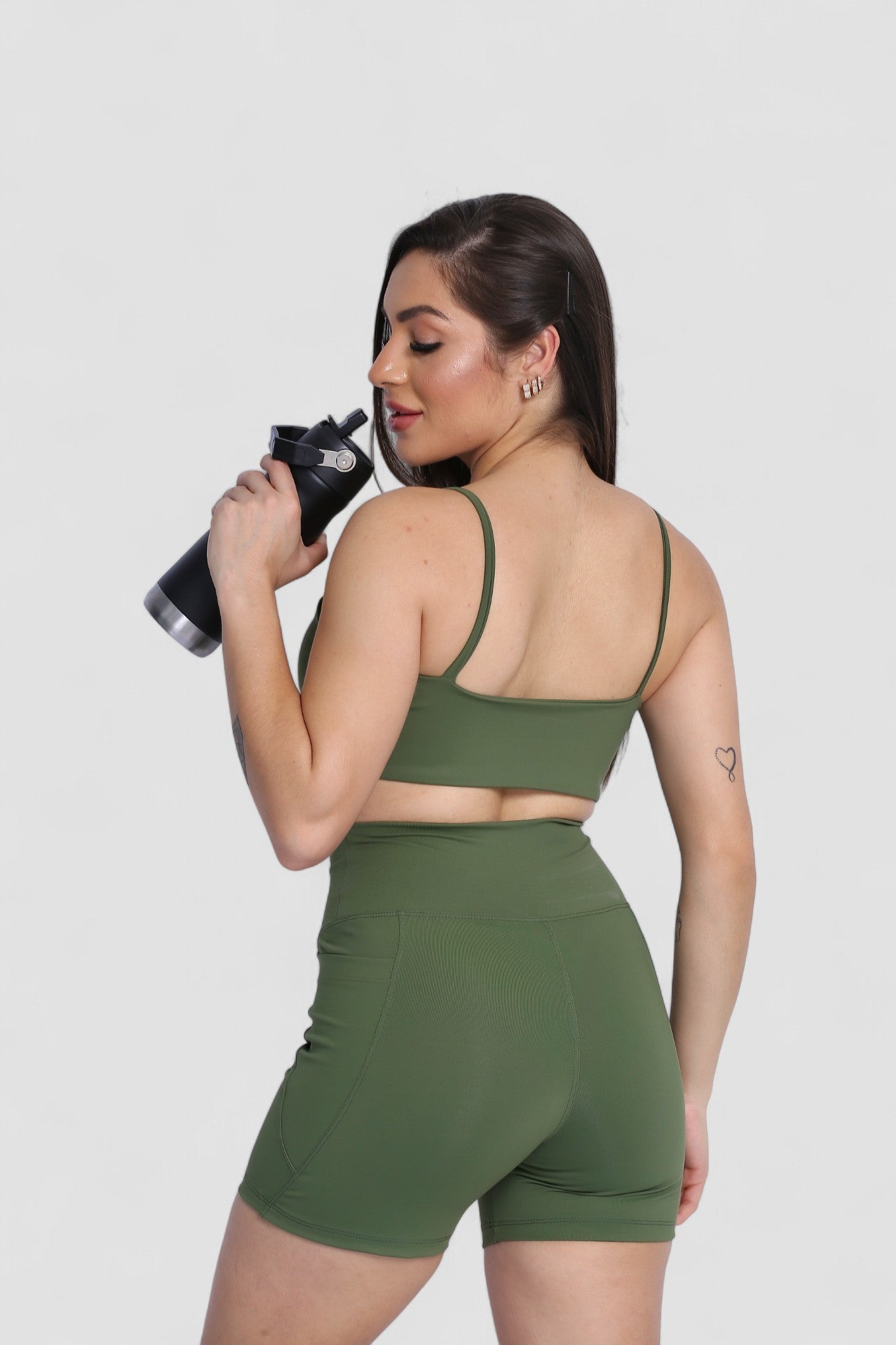 Shorts Basic com Bolso Vinfit Poliamida | Funcionalidade e Alta Performance