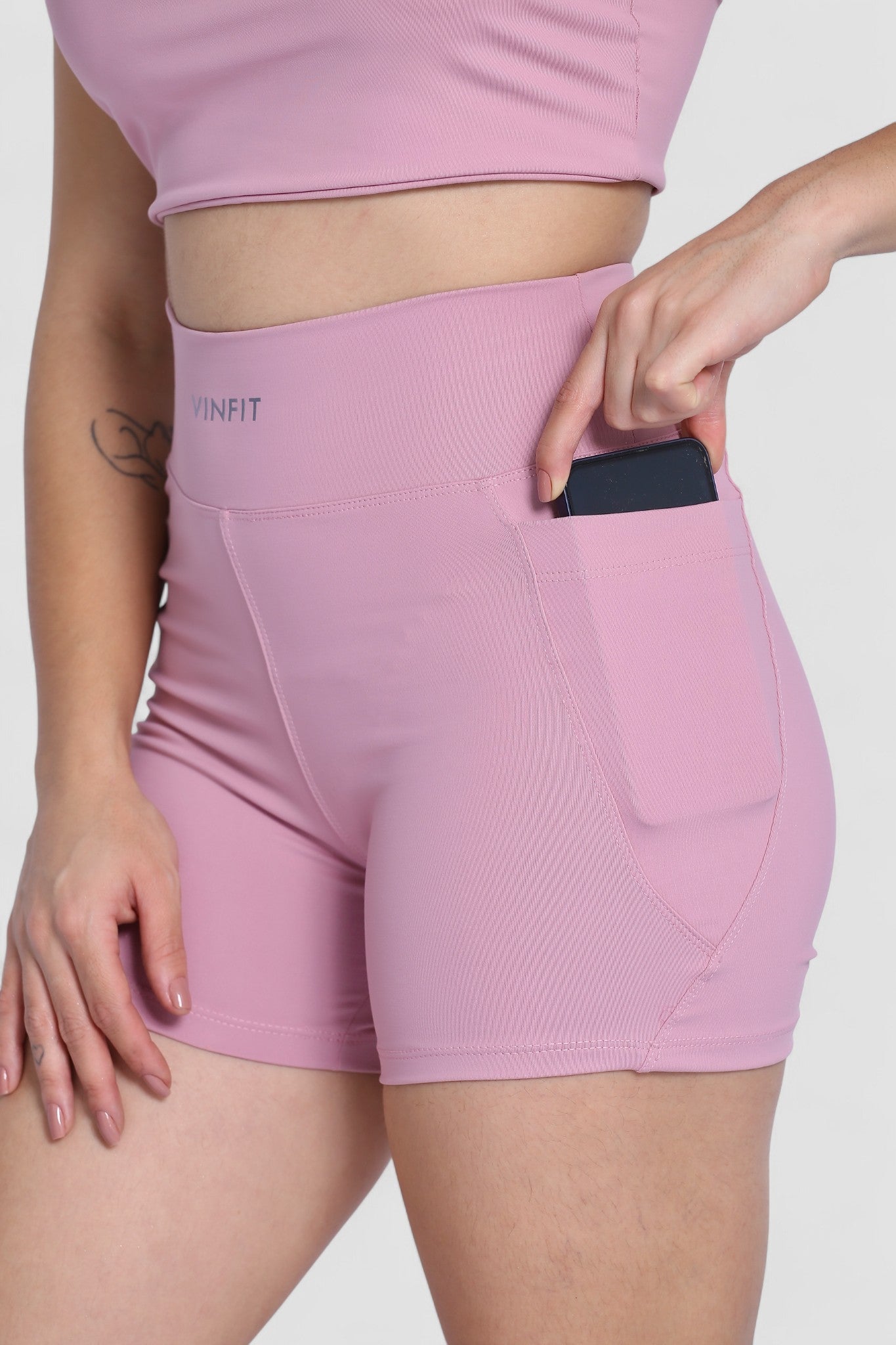 Shorts Basic com Bolso Vinfit Poliamida | Funcionalidade e Alta Performance