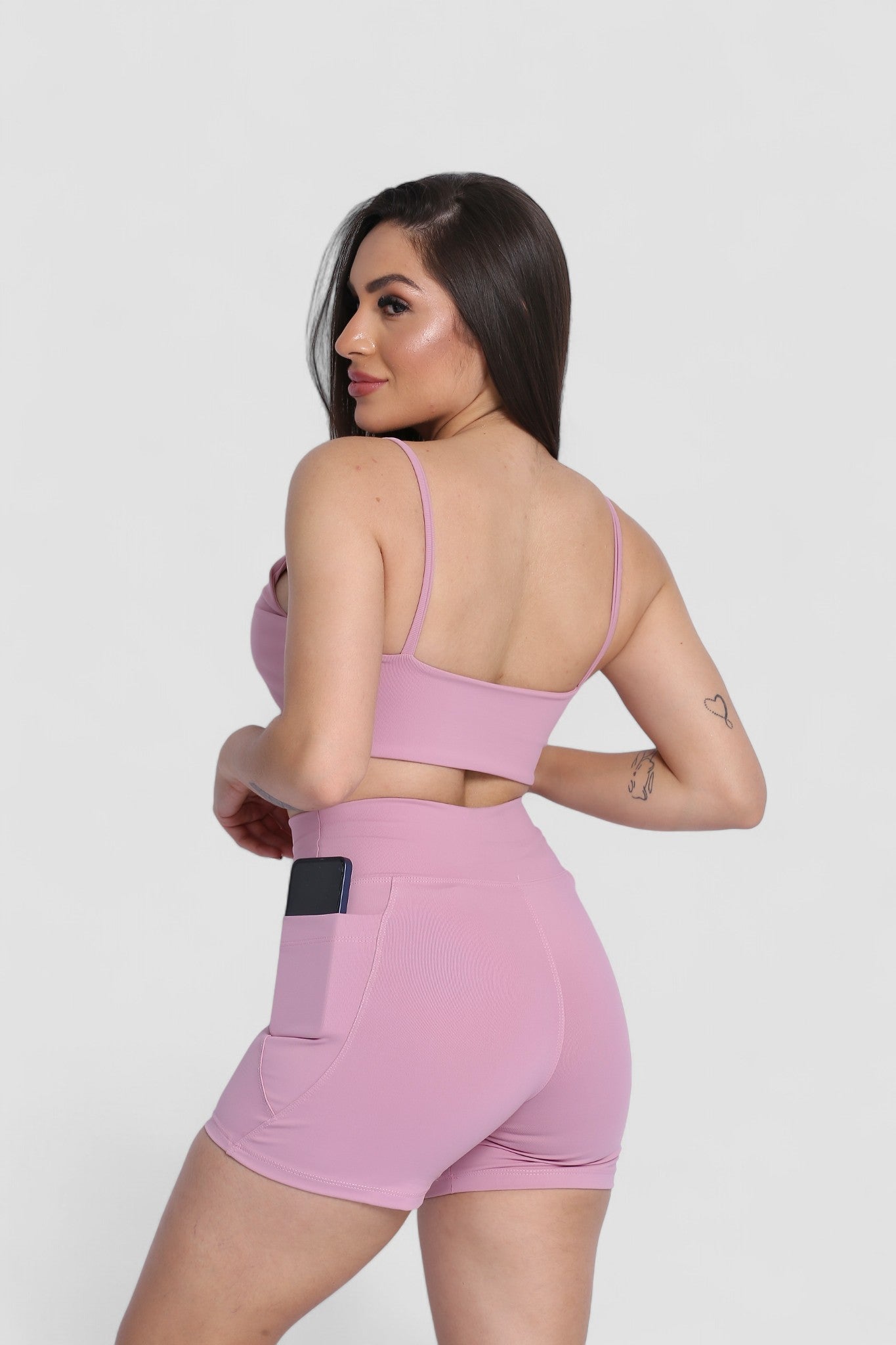 Shorts Basic com Bolso Vinfit Poliamida | Funcionalidade e Alta Performance