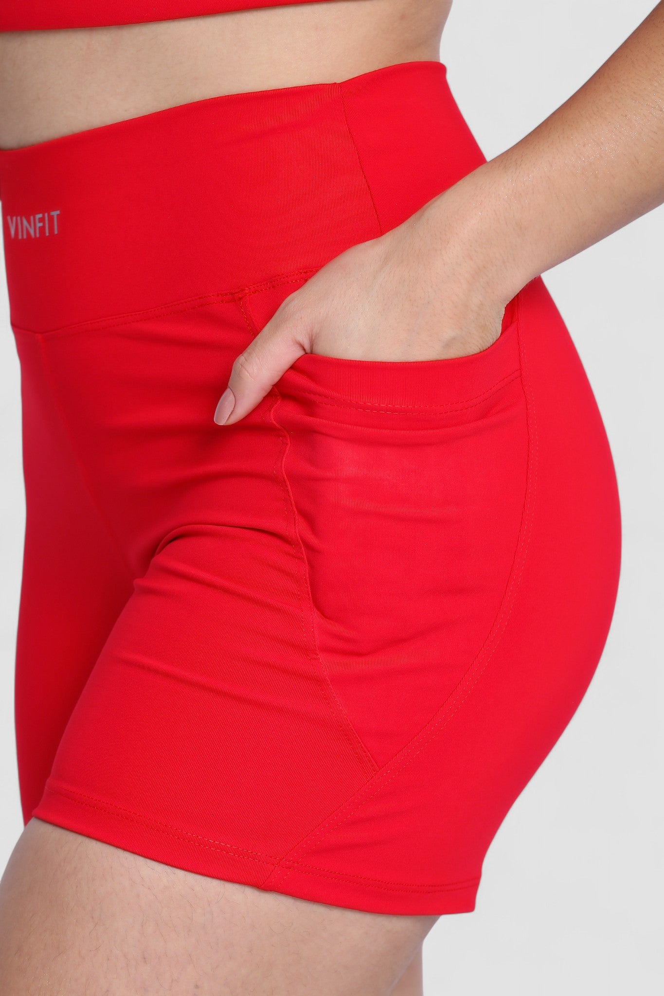 Shorts Basic com Bolso Vinfit Poliamida | Funcionalidade e Alta Performance