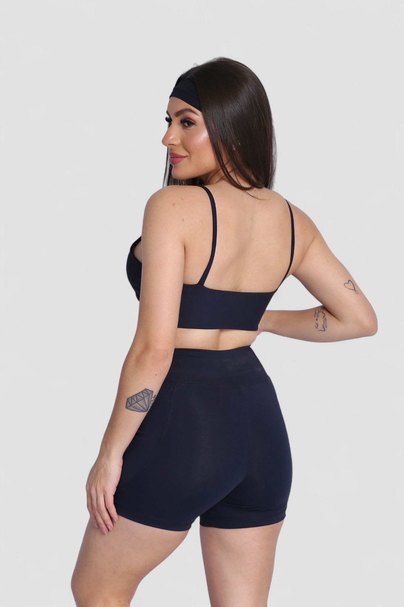 Shorts Basic com Bolso Vinfit Poliamida | Funcionalidade e Alta Performance